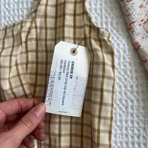 NWT BILLABONG TOP 🐚 - Picture 2 of 4